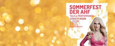 Christy Moon Sommerfest Goldener Hintergrund, Christy Moon im pinkfarbenen Kleid, roter Schriftzug